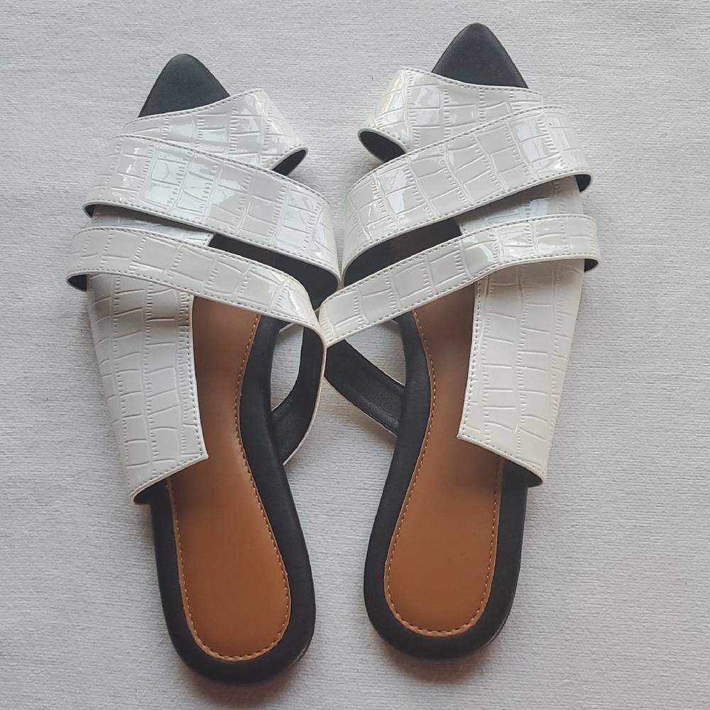 Elegant White Strappy Women's Sandals